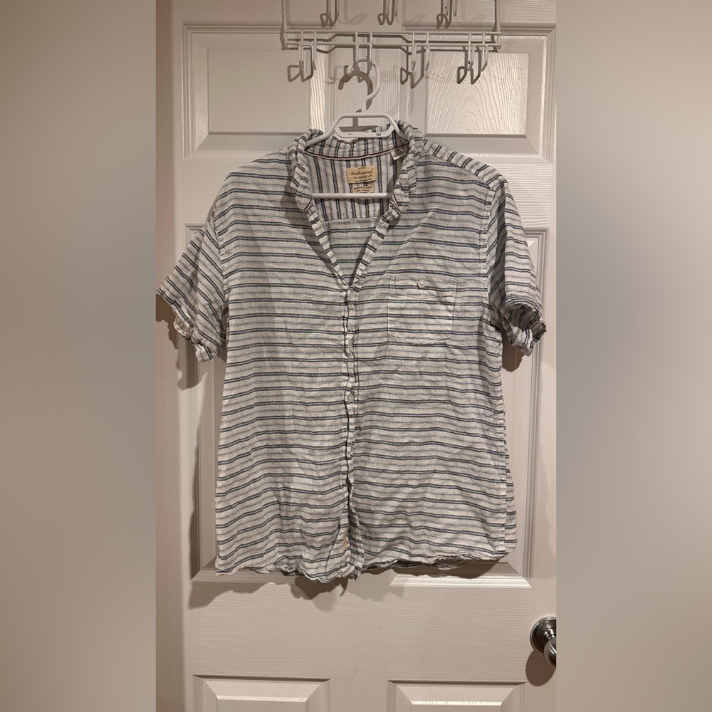 💚 Weatherproof Men's Blue and White Striped Button Down Shirt